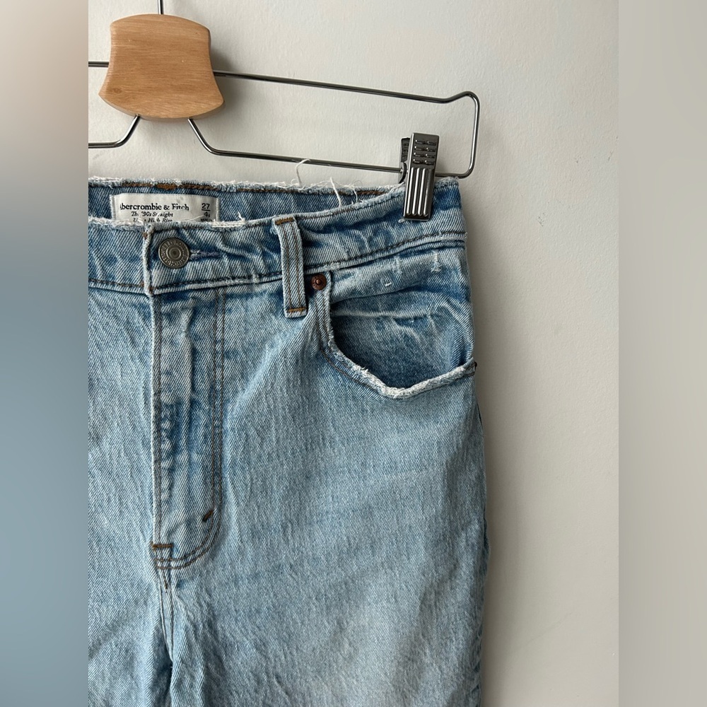 Abercrombie and Fitch the 90’s straight ultra high rise jeans - Picture 3 of 11